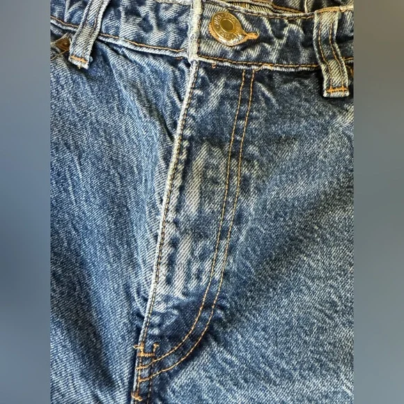 Zara Women’s Relaxed Fit Denim Jeans - Picture 5 of 14